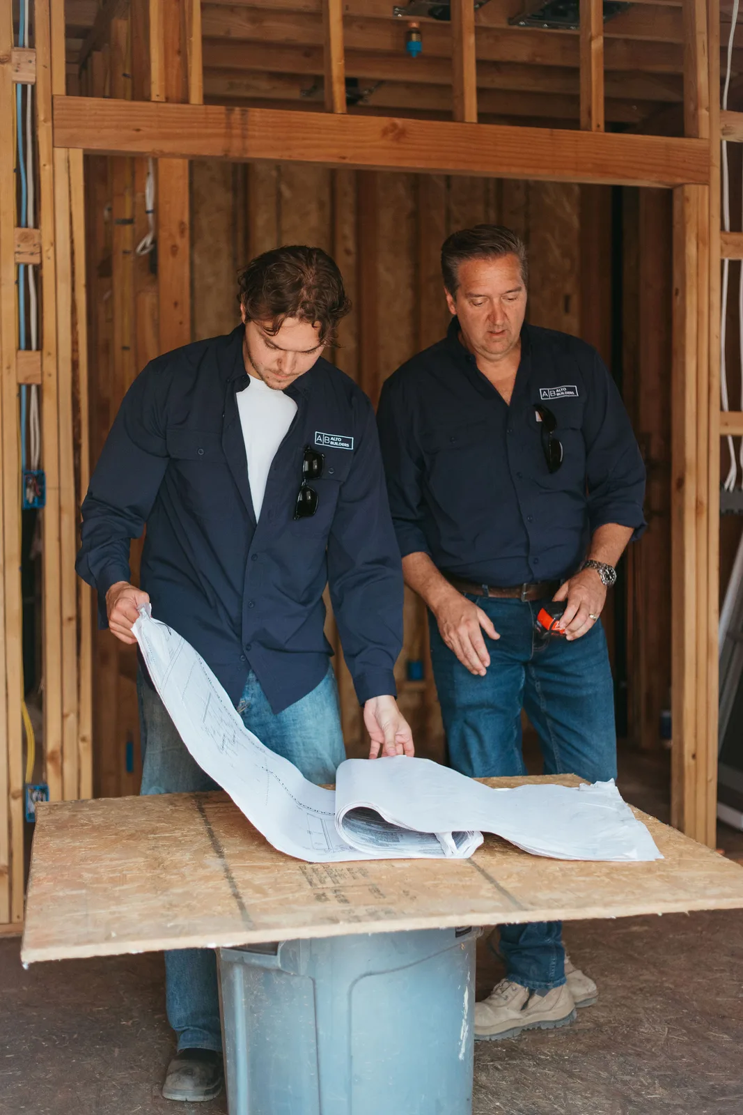 Paul and Simon reviewing plans on site