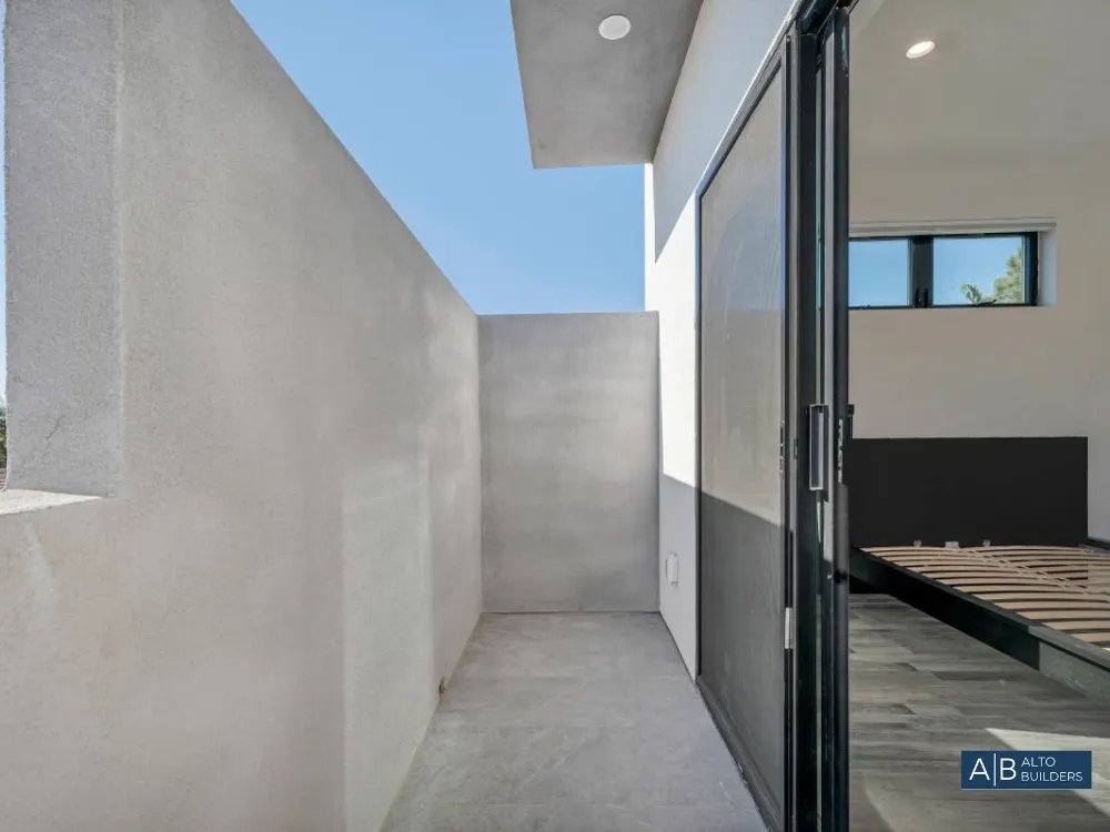 Alto Venice Modern ADU – Photo 11