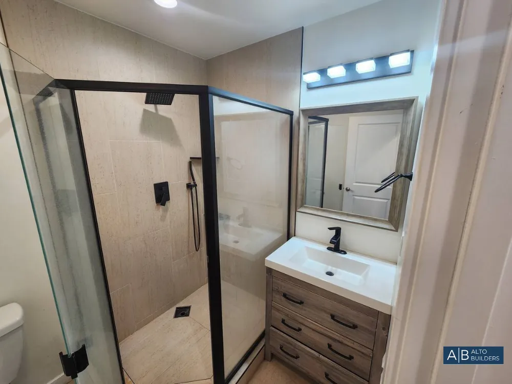 Lake Balboa Modern ADU – Kitchen with Stainless Appliances