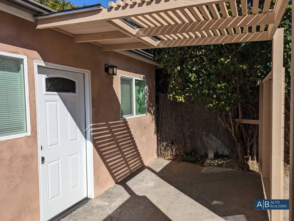 Sherman Oaks Compact ADU Conversion – Laundry Niche