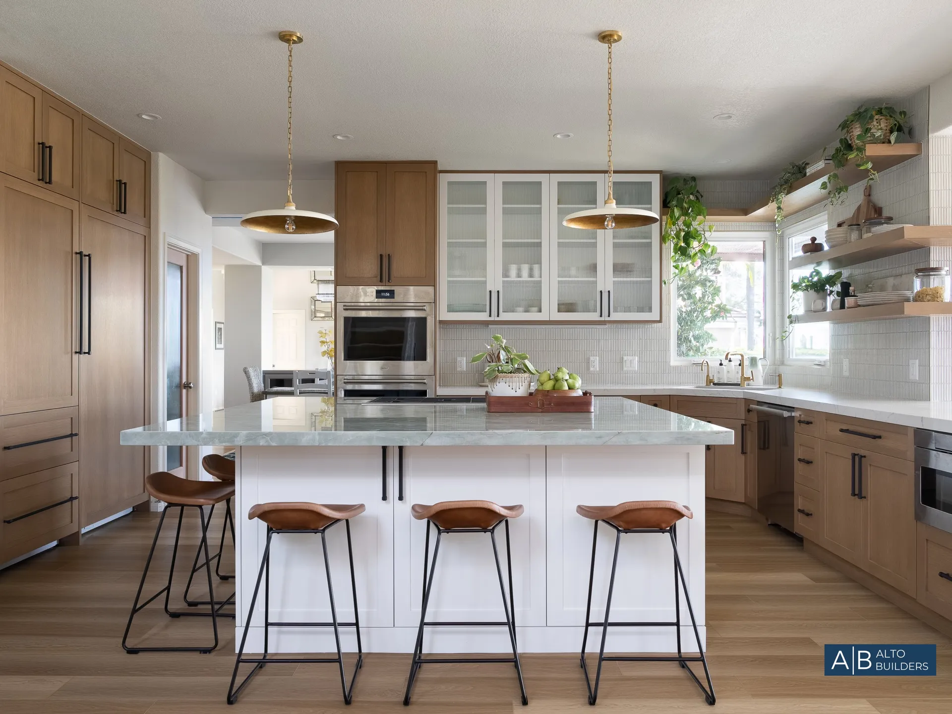Silver Lake Contemporary Kitchen