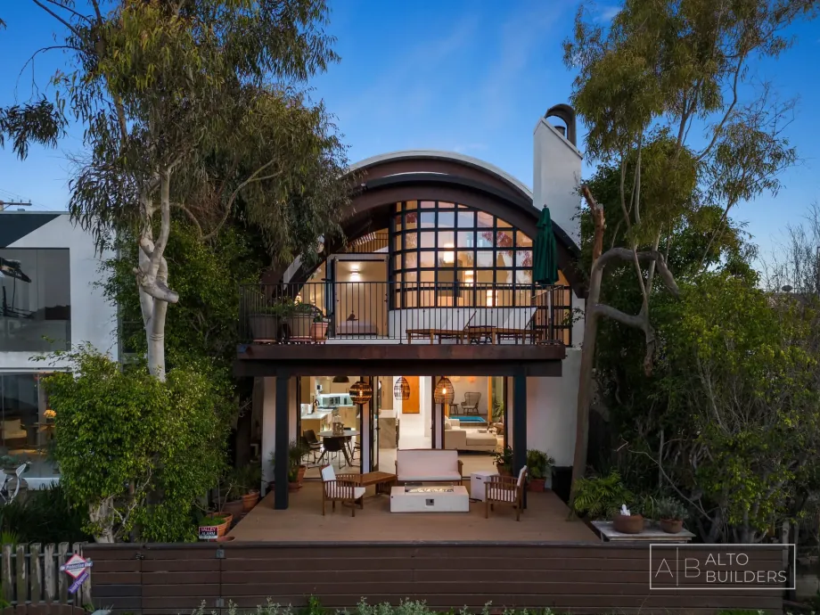 Venice Canal Residence