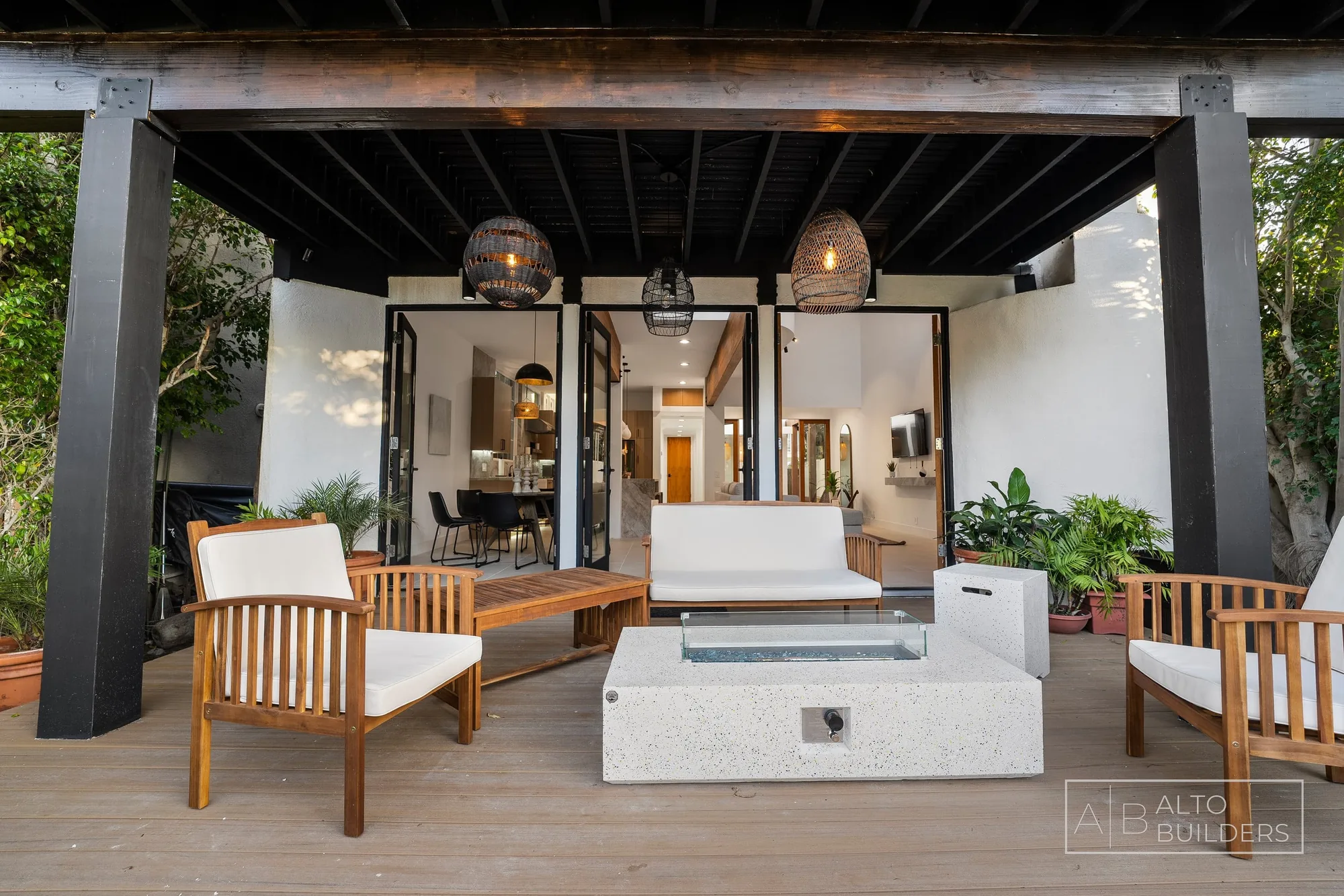 Venice Canal Residence - Photo 12