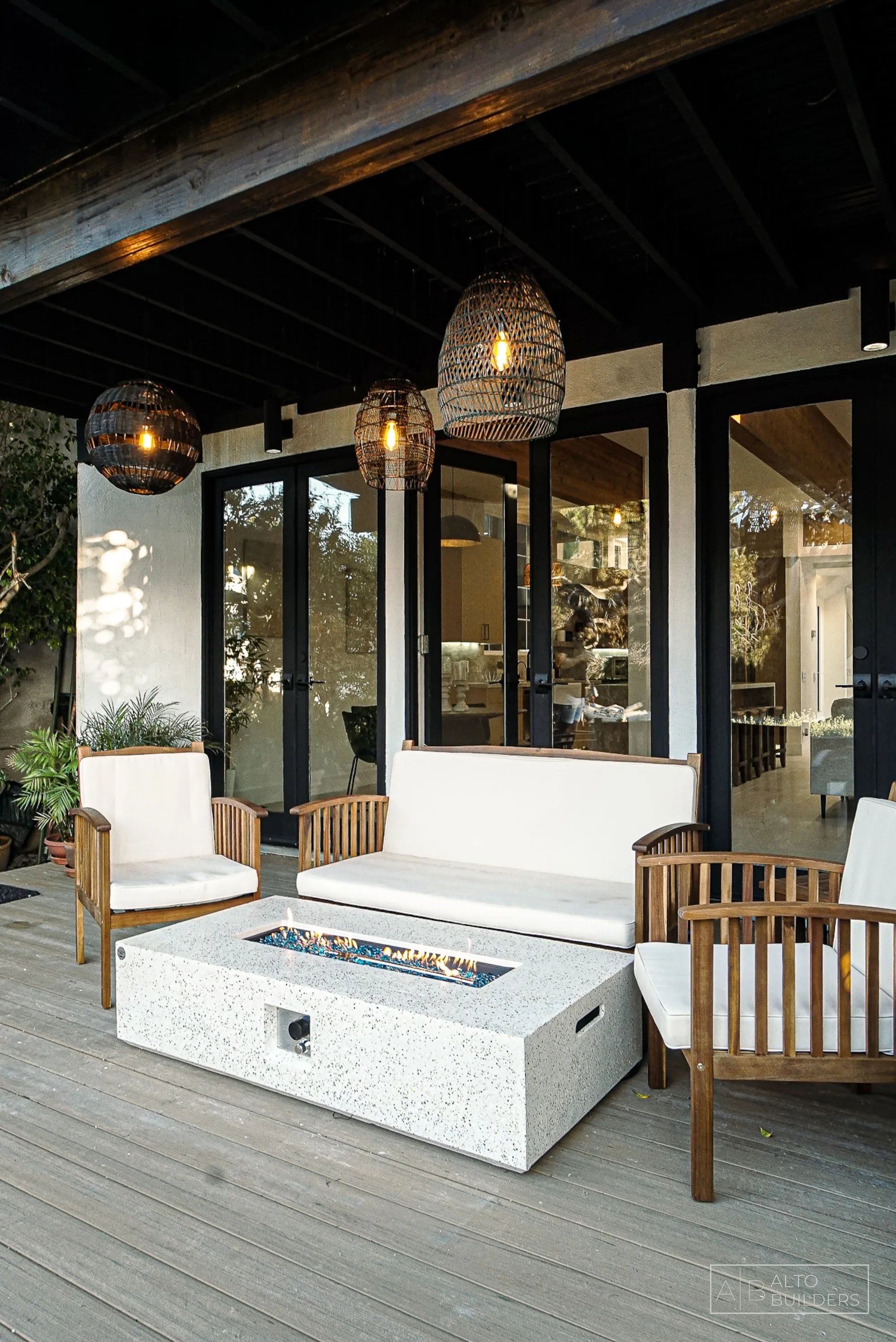 Venice Canal Residence - Photo 13
