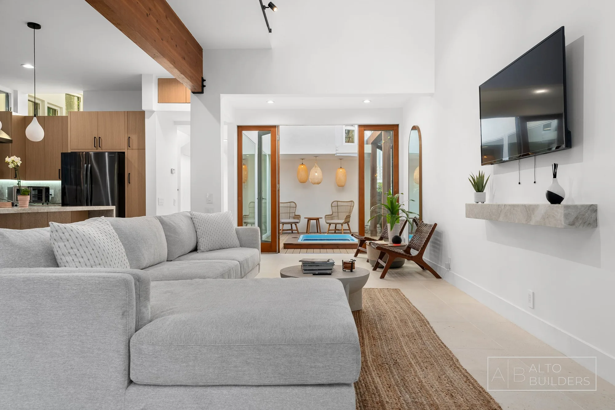 Venice Canal Residence - Photo 16