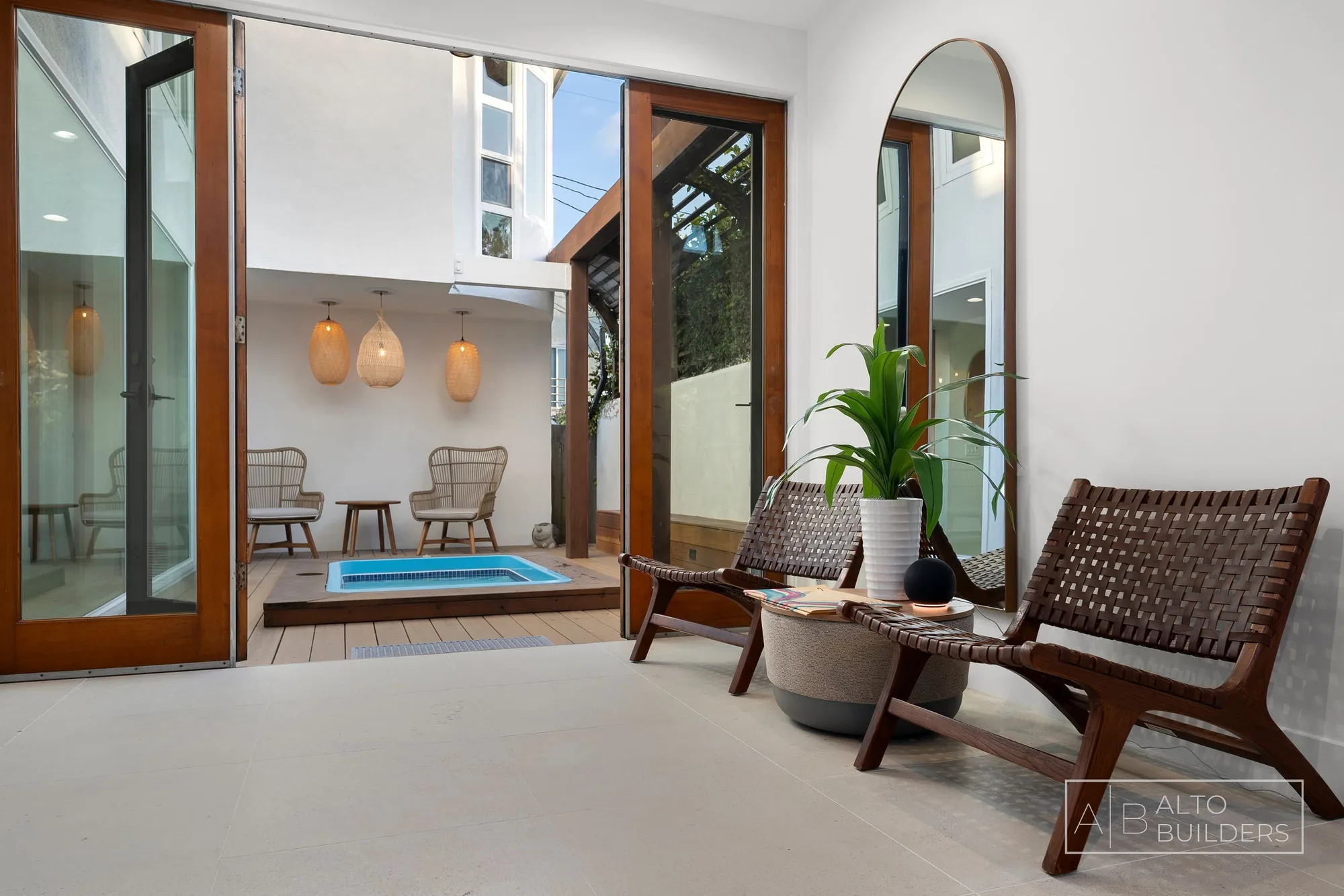 Venice Canal Residence - Photo 17