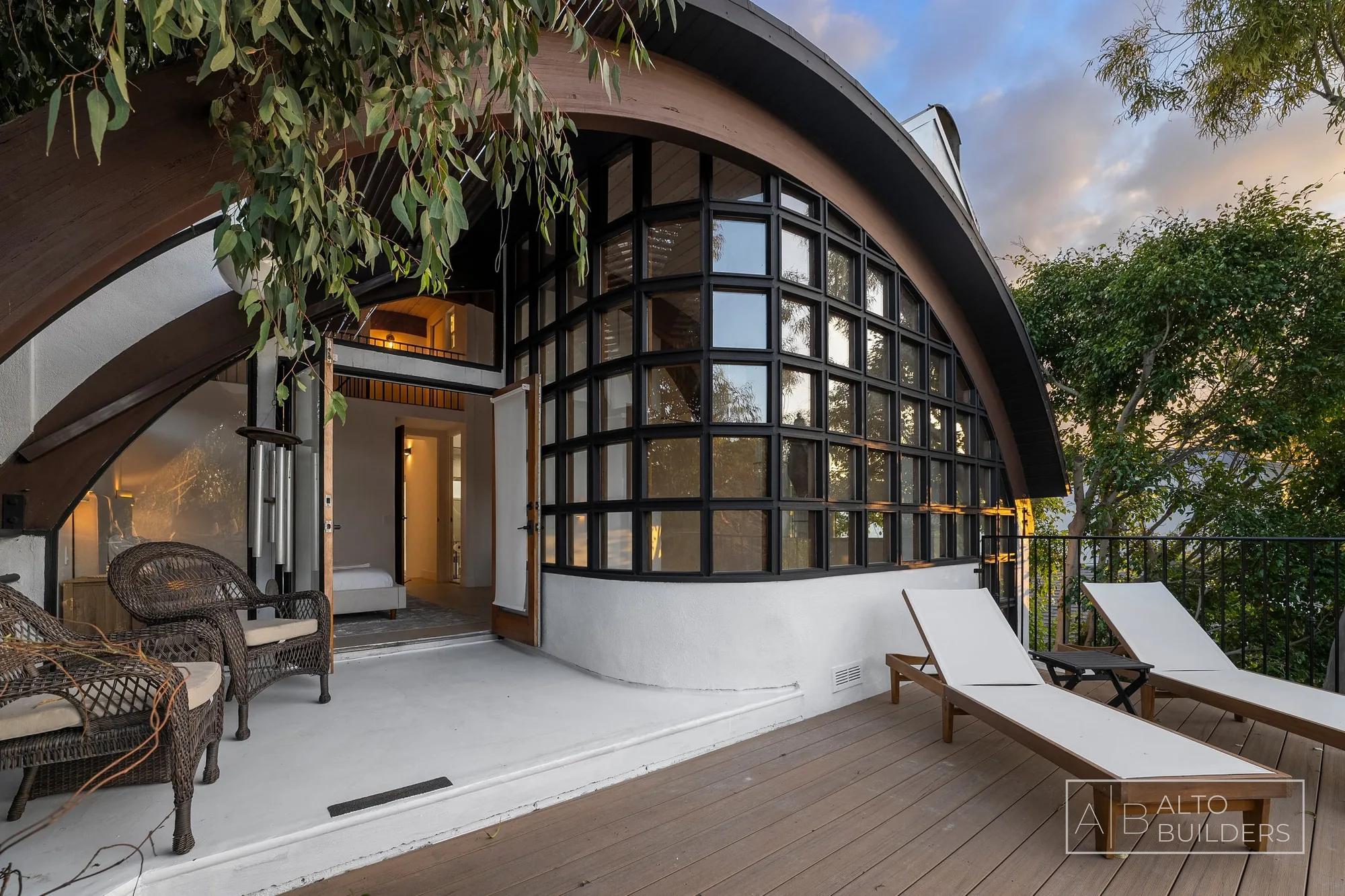Venice Canal Residence - Photo 26
