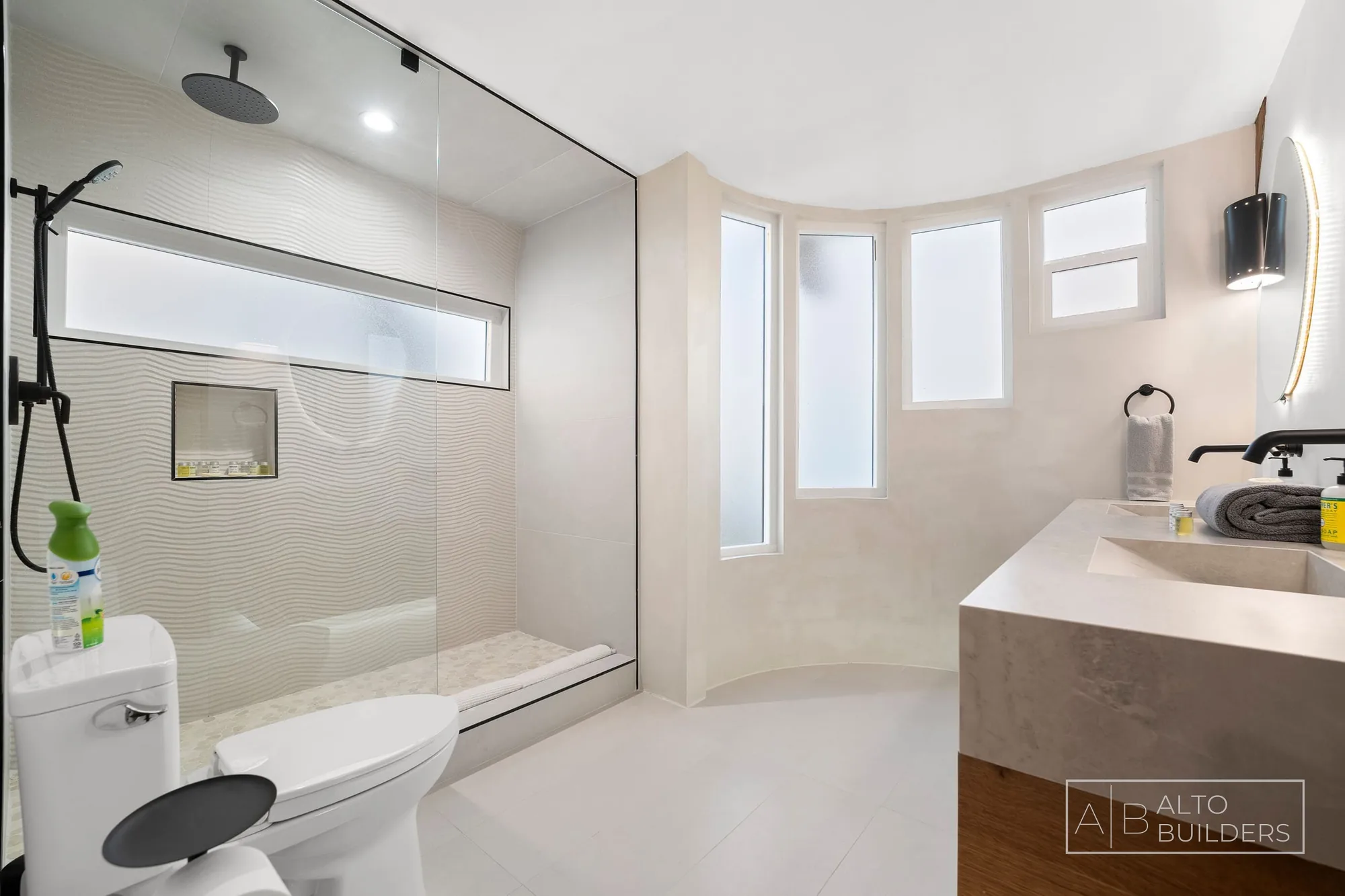Venice Canal Residence - Photo 29