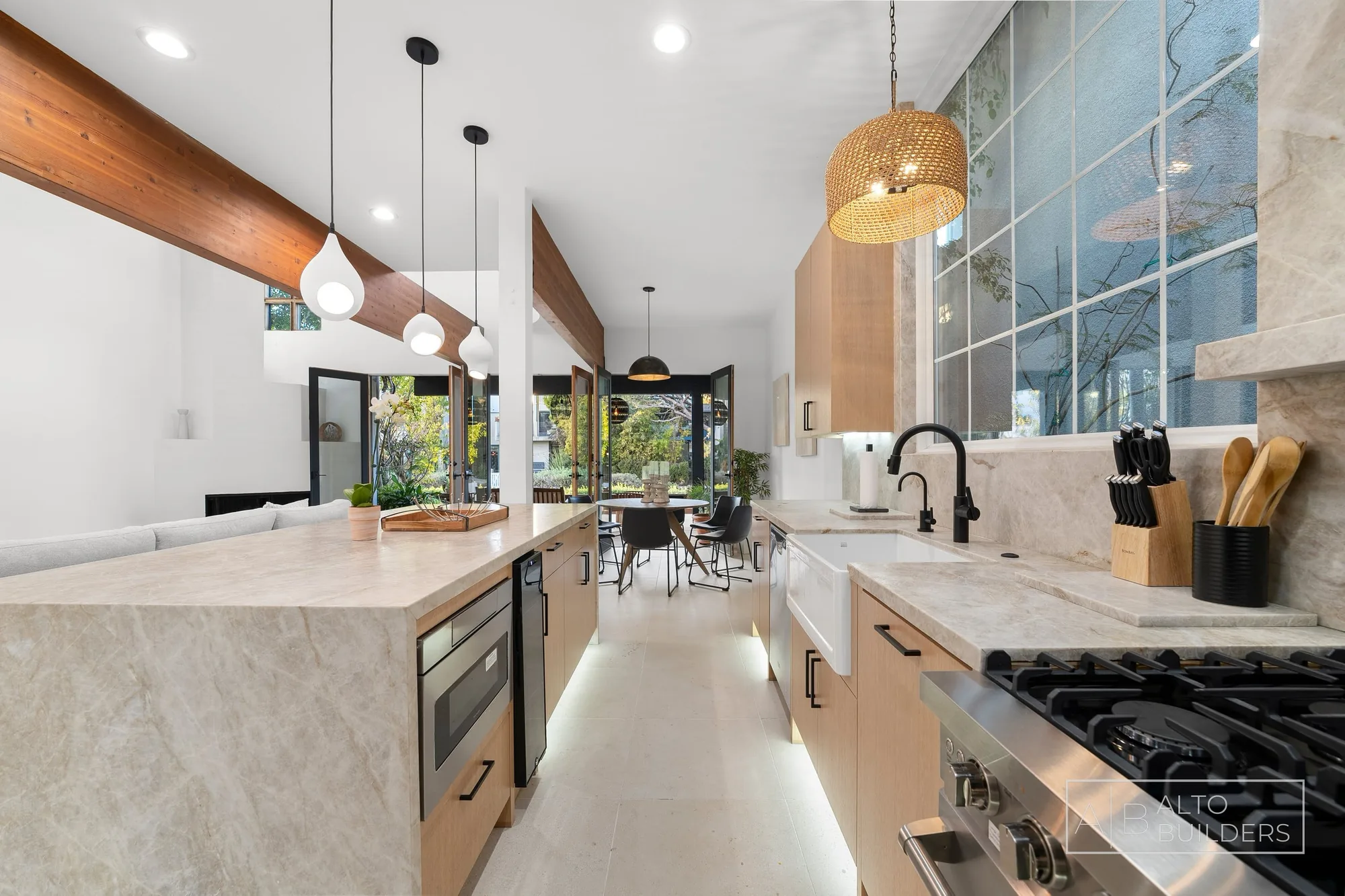 Venice Canal Residence - Photo 8